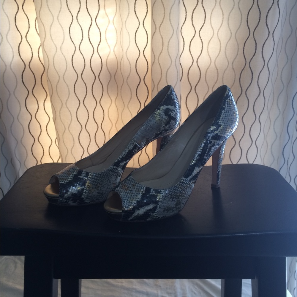 Kate Spade Python Open Toe Gold Black Heel - image 2